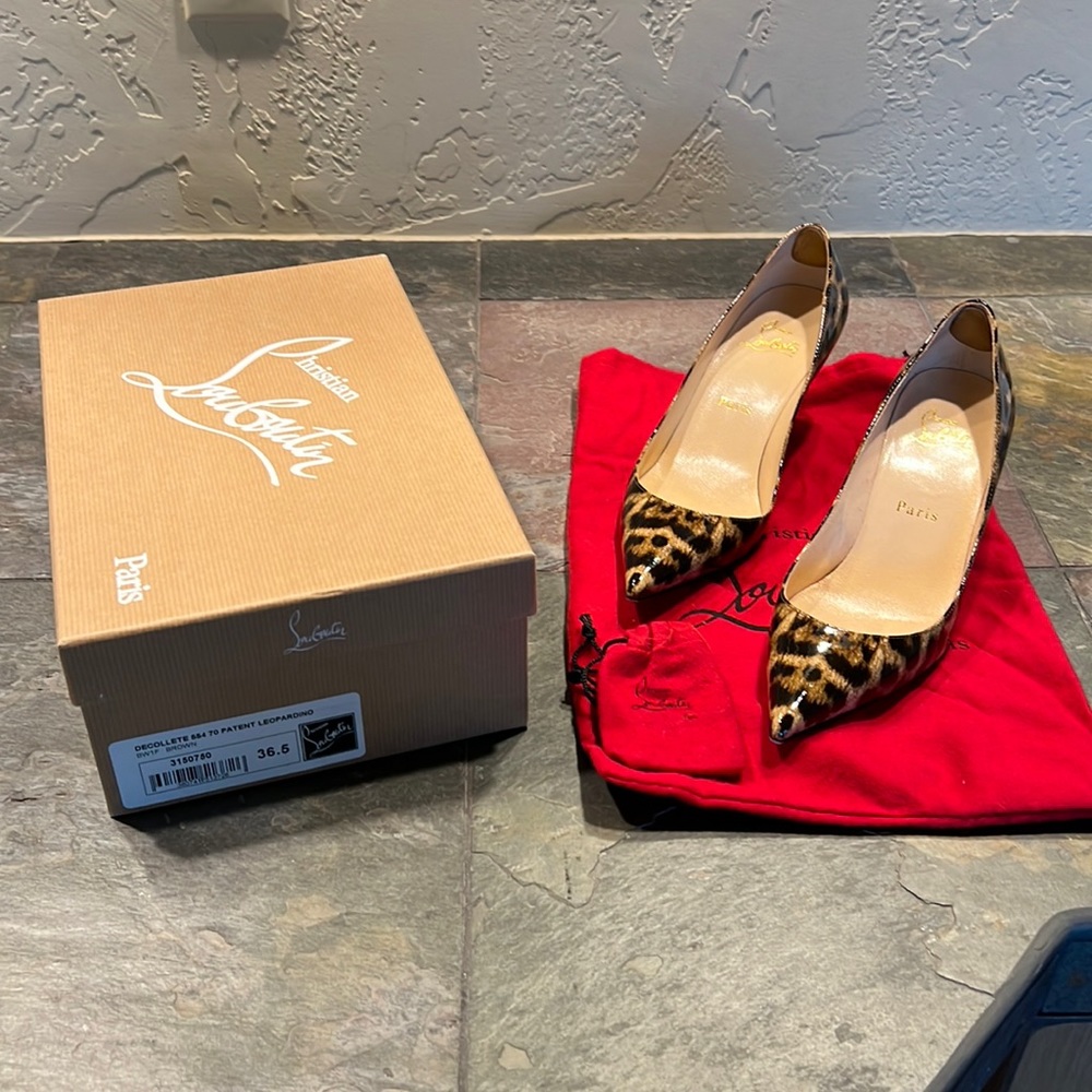 Christian Louboutin decollete 554 70 patent leopardino